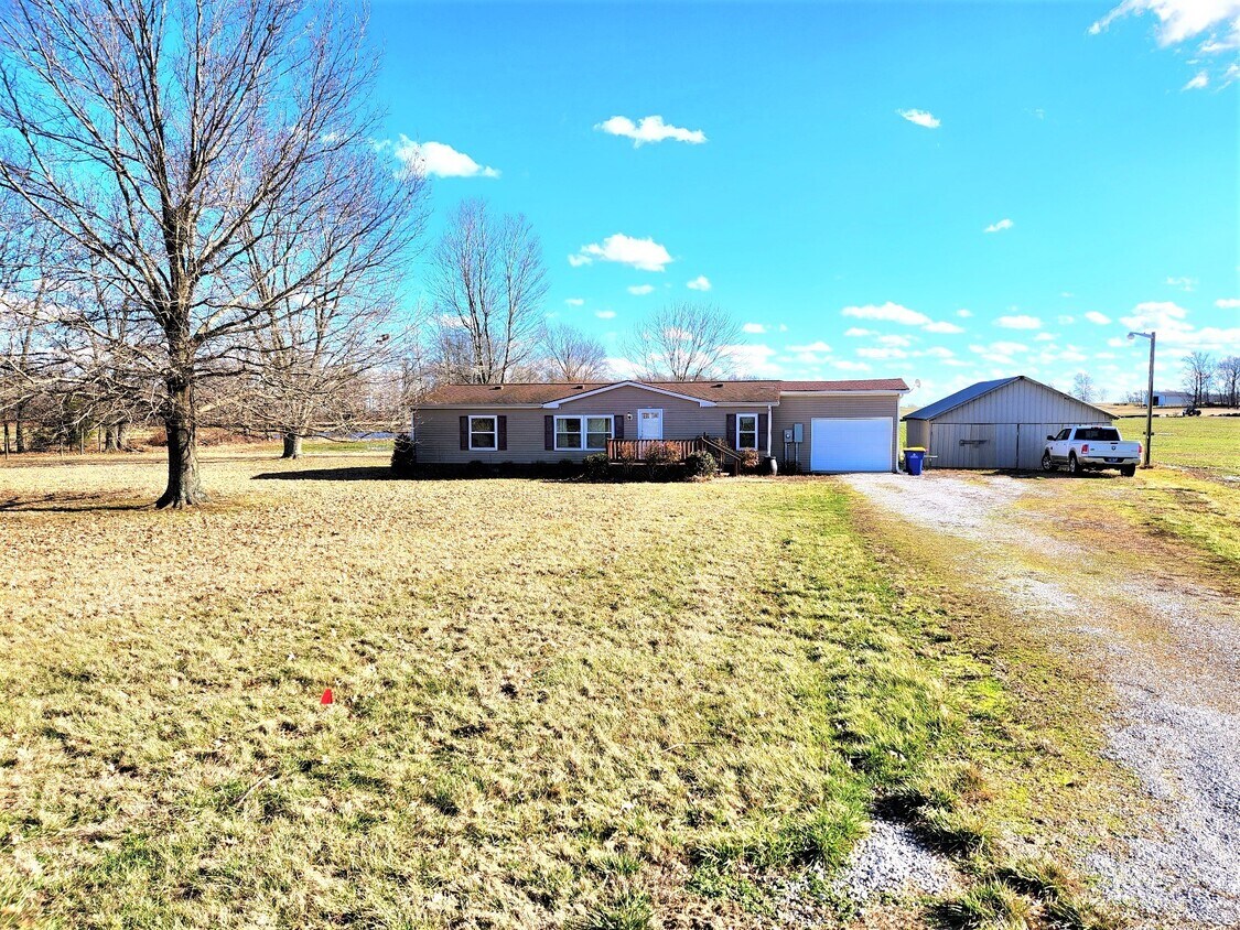 Primary Photo - 2892 Schweizer Rd