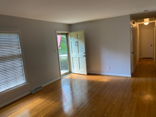 Foto del edificio - 416 E Rowan St