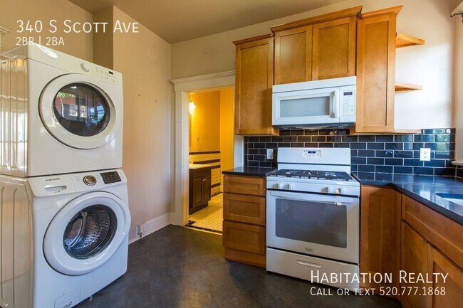 Building Photo - Gorgeous Armory Park 2Bed/1.5Ba Home + an ...