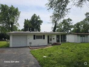 Building Photo - 8318 Woodhurst Dr