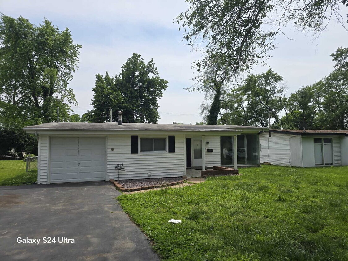 Primary Photo - 8318 Woodhurst Dr