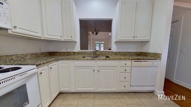 Foto del edificio - 5006 Carleton Dr