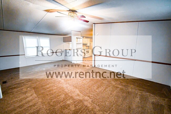 Building Photo - 104 Big Buck Rd