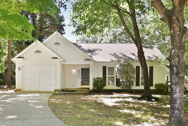 Building Photo - 9007 Oren Thompson Rd