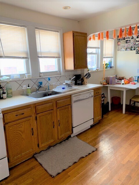 Building Photo - 119 Lanark Rd