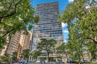 Building Photo - 2400 N Lakeview Ave