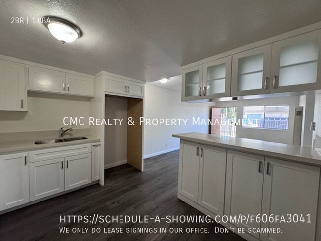 Building Photo - RE-MODELED 2 bed/1 bath in Long Beach