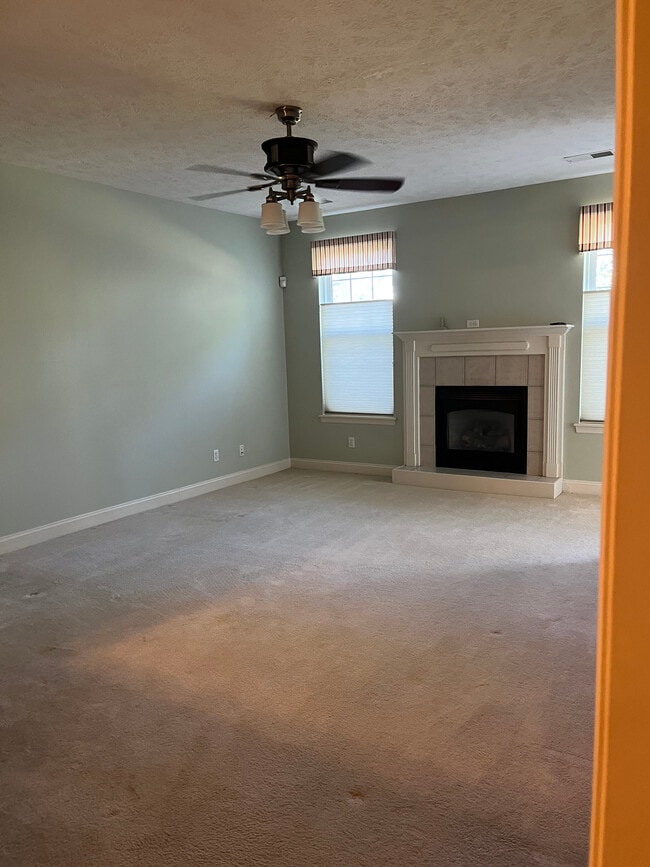 Foto del edificio - 232 Adams Pointe Blvd