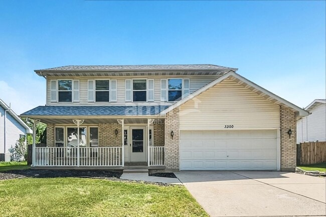 Building Photo - 3300 Wexford Ln