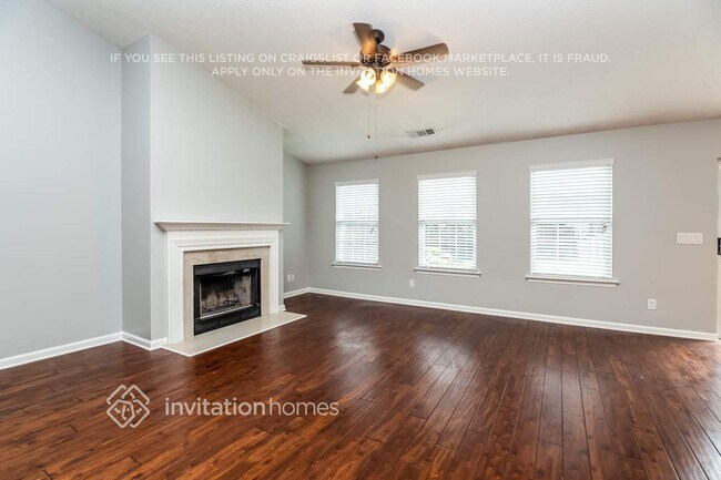 Foto del edificio - 428 Crested View Dr