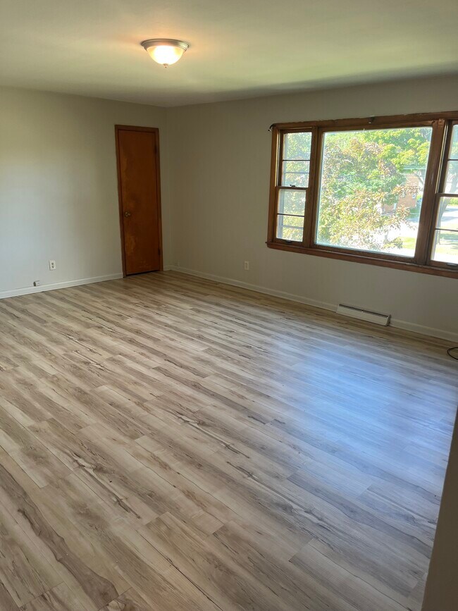 Foto del edificio - 5132 N 84th St