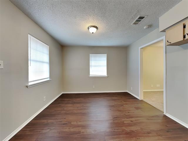 Building Photo - 453 Bass Rd