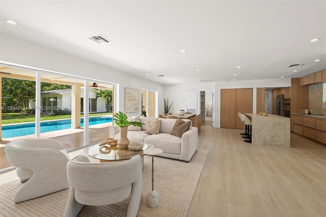 Foto del edificio - 7460 SW 126th St