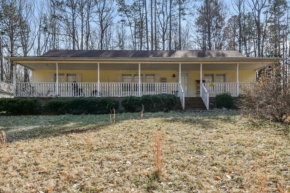 Primary Photo - 5900 Holder Rd