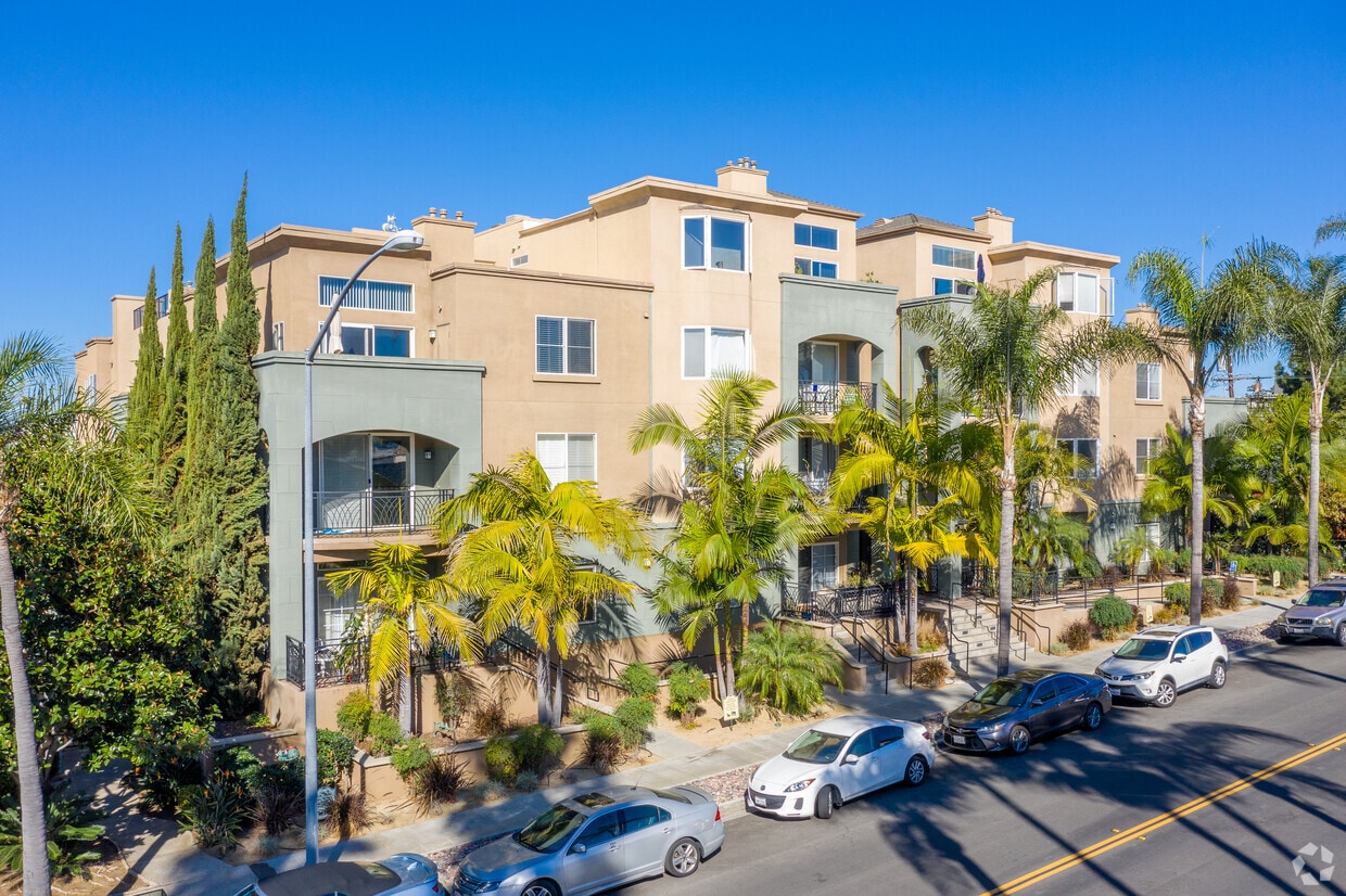 3990 Centre St, San Diego, CA 92103 3990 Centre St San Diego, CA