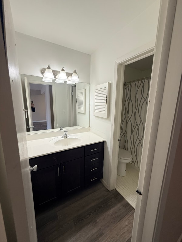 Building Photo - 3402 N Oakland Ave