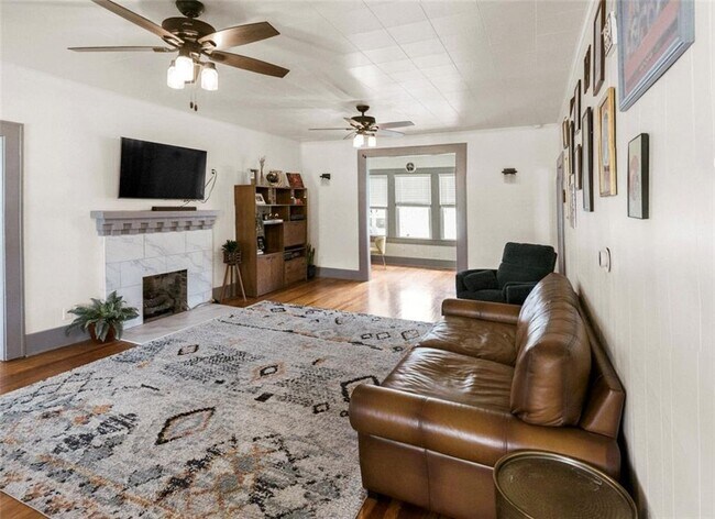 Foto del edificio - 424 W Cedar St