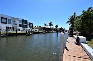Foto del edificio - 1568 Blue Point Ave