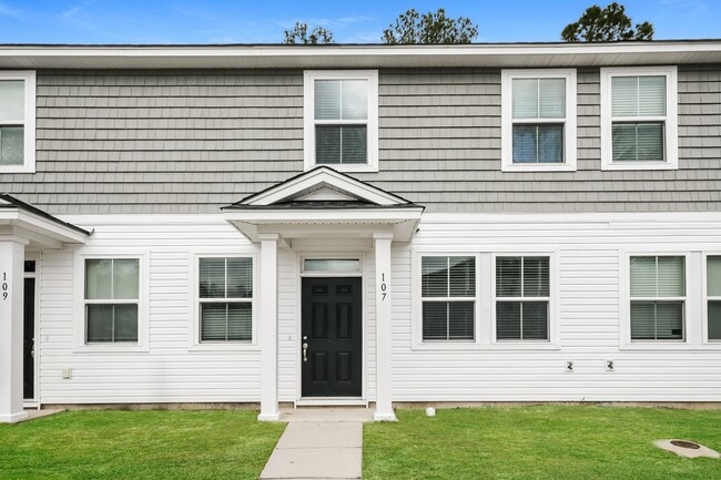 Building Photo - 107 Morning Line Dr