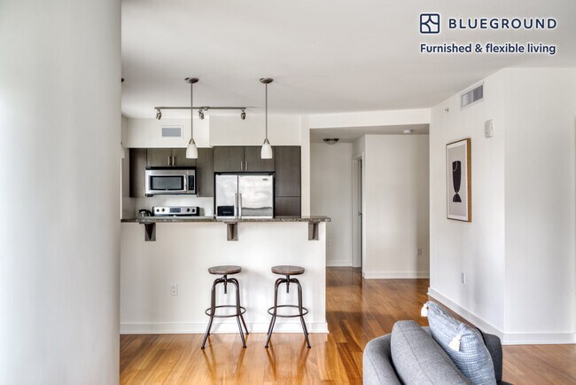 Foto del edificio - 10349 NE 10th St