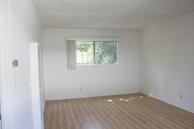Building Photo - 3686 S Centinela Ave
