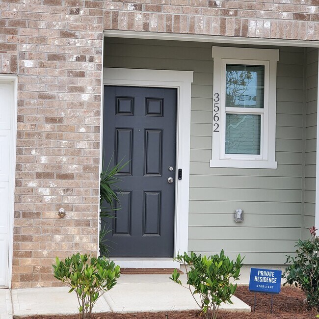 Foto del edificio - 3562 Eagle Ct