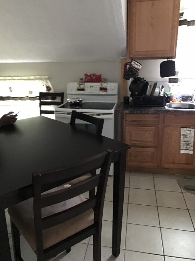 Foto del edificio - 33 Bancroft St