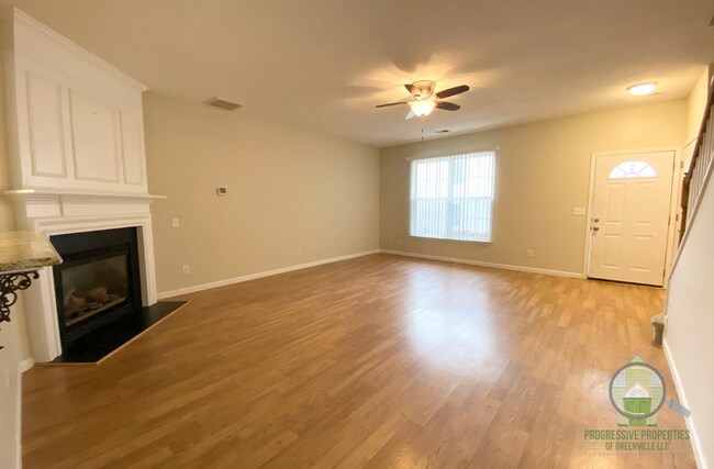 Foto del edificio - 302 Claybrooke Dr