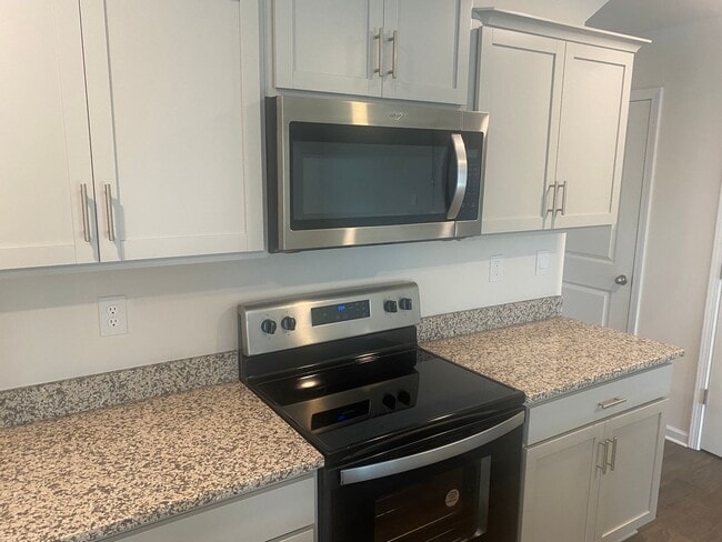 Foto del edificio - Be the First to Live in This Stunning Brand New Home!