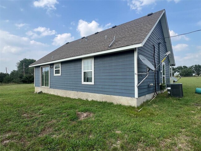 Building Photo - 2500 Center Point Rd