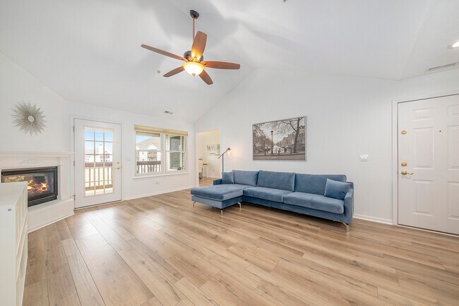 Foto del edificio - 1528 Oakfield Dr