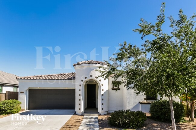 Building Photo - 22464 Via Del Oro