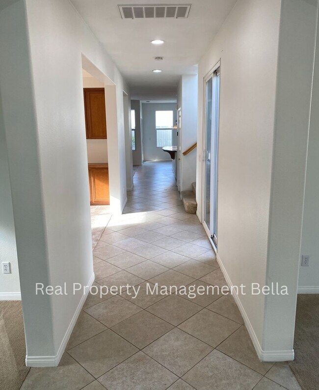 Building Photo - Make Harveston your Home!