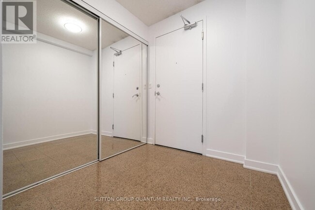Building Photo - 81-381 Navy Wharf Ct