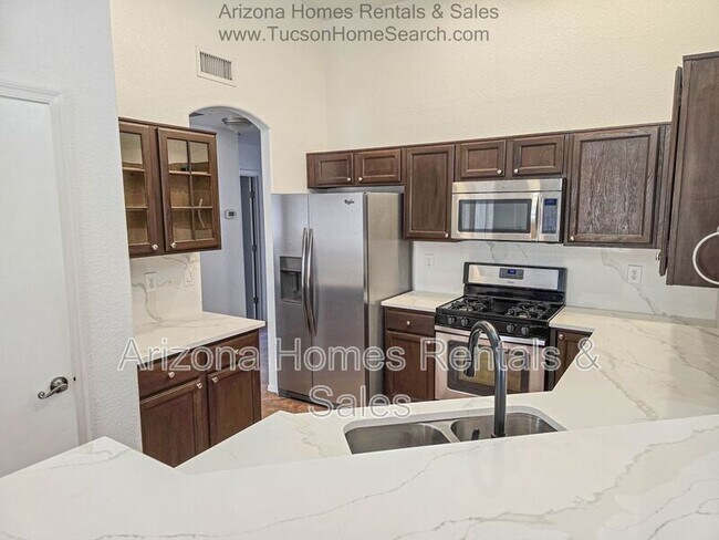 Foto del edificio - 7891 S Lennox Ln