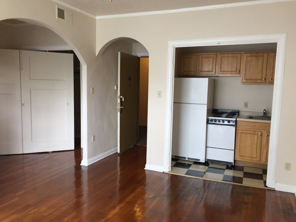 Foto principal - 3538 N Meridian St