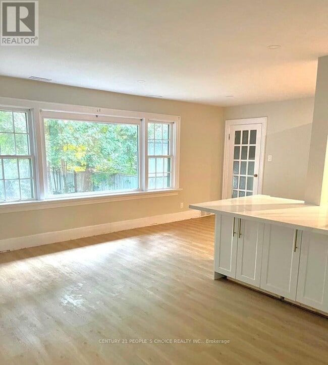 Building Photo - 1055 Brough St