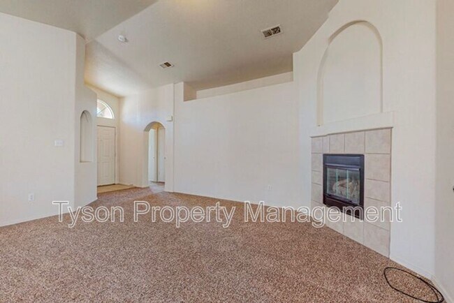 Building Photo - 424 Playful Meadows Dr