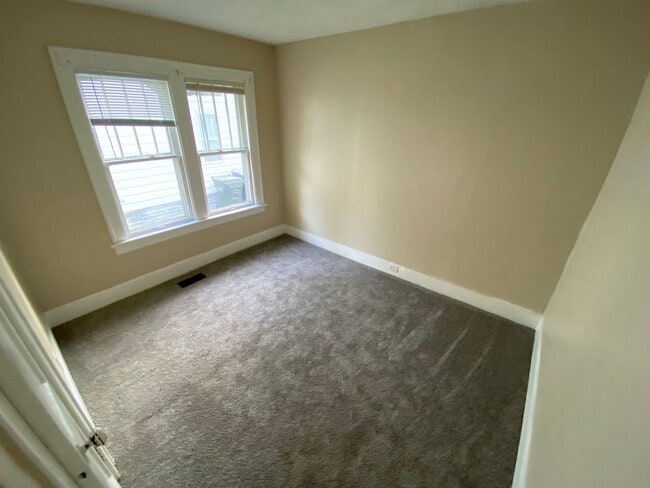 Foto del edificio - 1110 Clover St