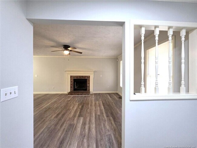 Foto del edificio - 6900 St Julian Way