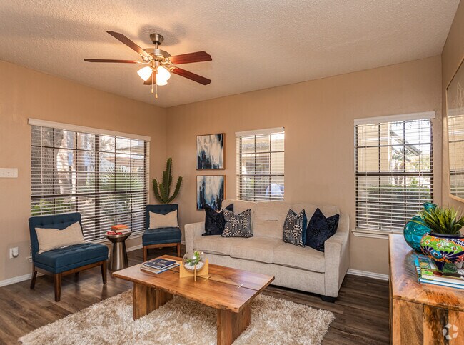 2HAB, 2BA - 922SF Sala de estar - Quail Creek