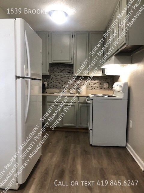 Foto del edificio - 1539 Brooke Park Dr