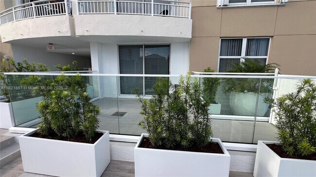 Foto del edificio - 770 Claughton Island Dr