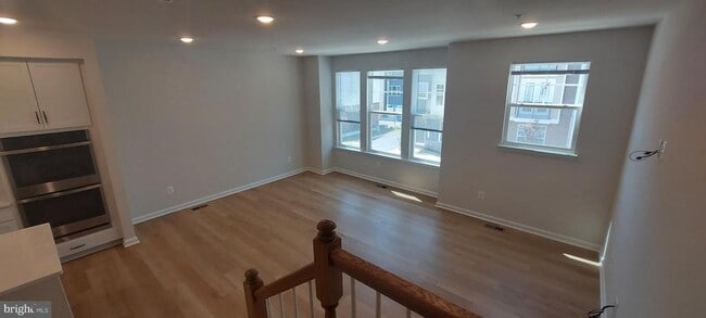 Building Photo - 2580 Hopton Ln