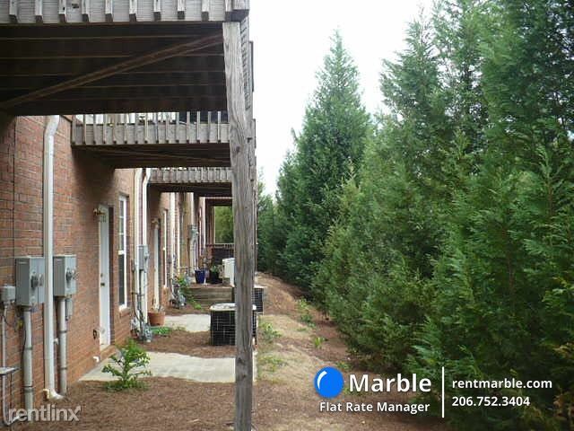 Foto del edificio - 2 br, 2.5 bath Townhome - 2179 Dillard Xing