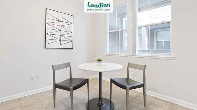 Foto del edificio - 1288 E Hillsdale Blvd