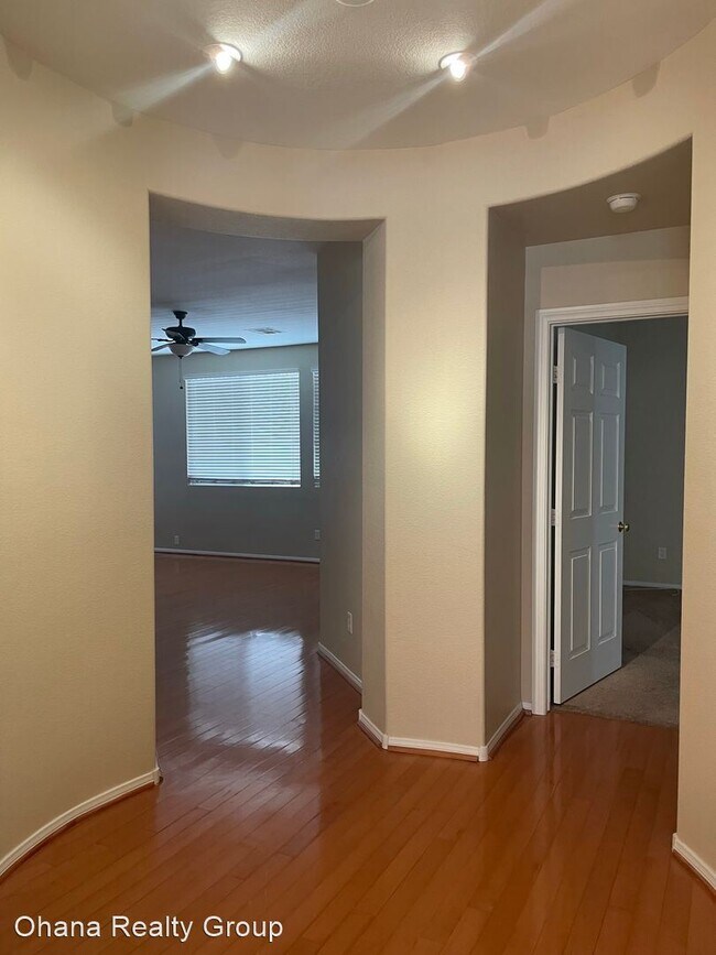Building Photo - 2 br, 2 bath House - 7407 Wagonwheel Ranch...
