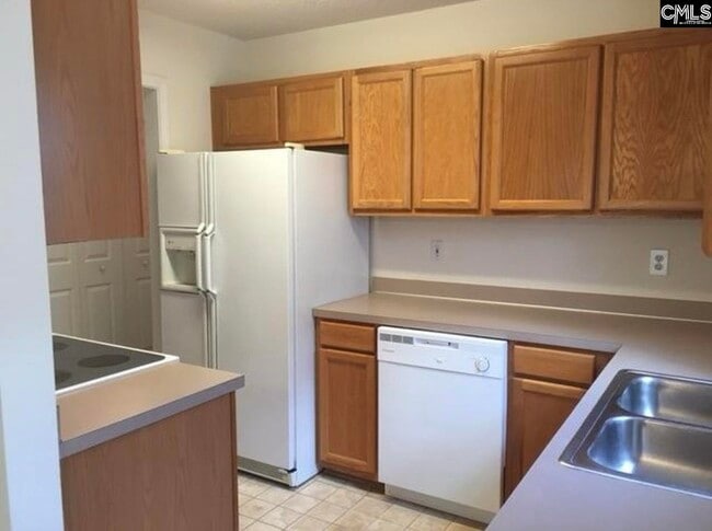 Building Photo - 16 Autumn Run Way