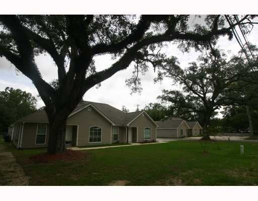 Primary Photo - Sugarstone Apartments