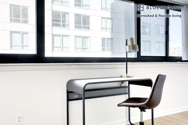 Foto del edificio - 1 Emerson Pl